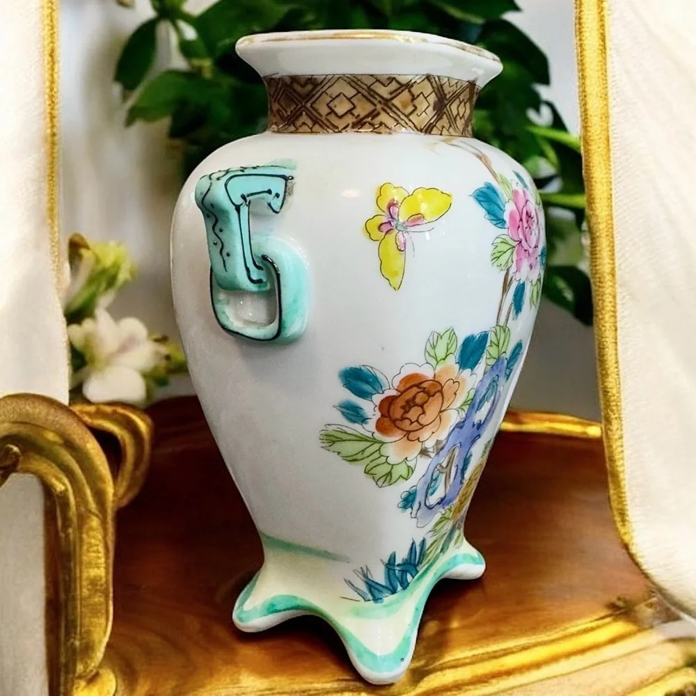 Rare Antique Nippon Porcelain Hand Painted Dual Handle Vase